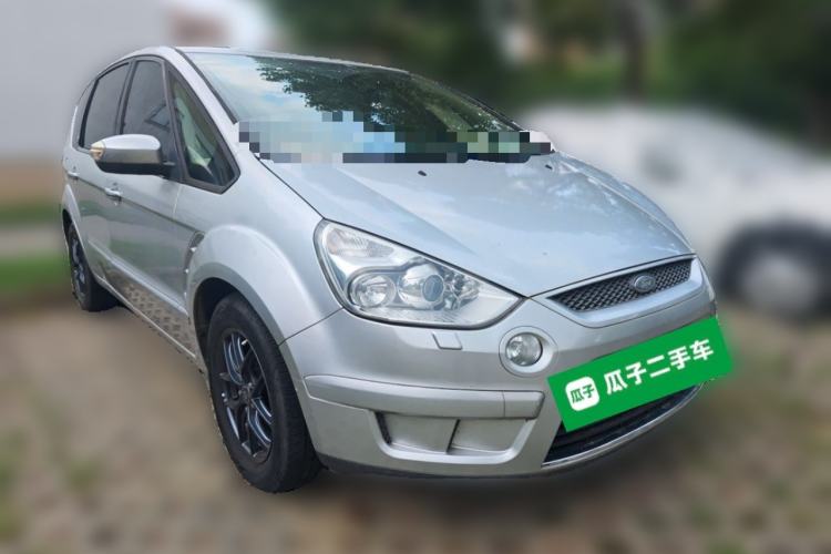Used Ford S-MAX 2008 2.3L 7-Seater Luxury Version Front Right 45 Deg