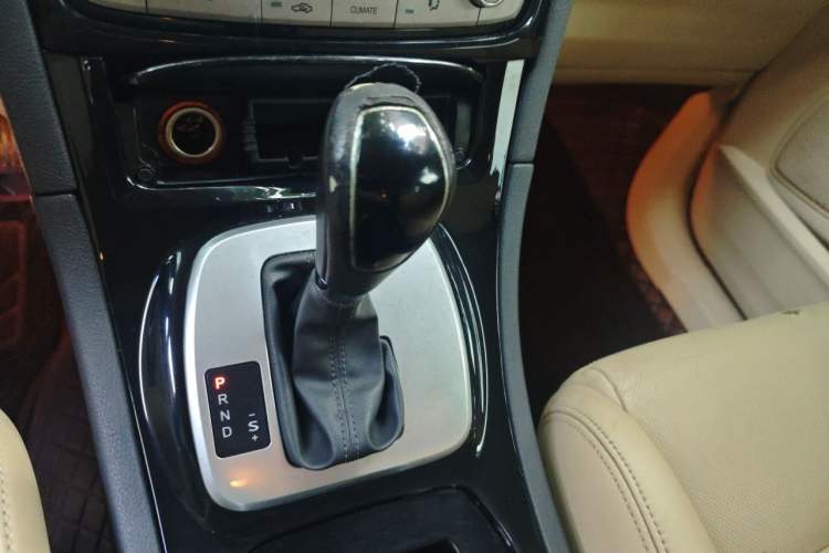 Used Ford S-MAX 2008 2.3L 7-Seater Luxury Version Gear Lever