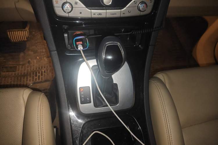 Used Ford S-MAX 2008 2.3L 7-Seater Flagship Version Gear Lever