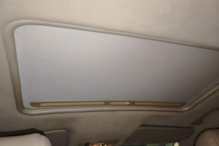 Used Ford S-MAX 2008 2.3L 7-Seater Flagship Navigation Version Headliner