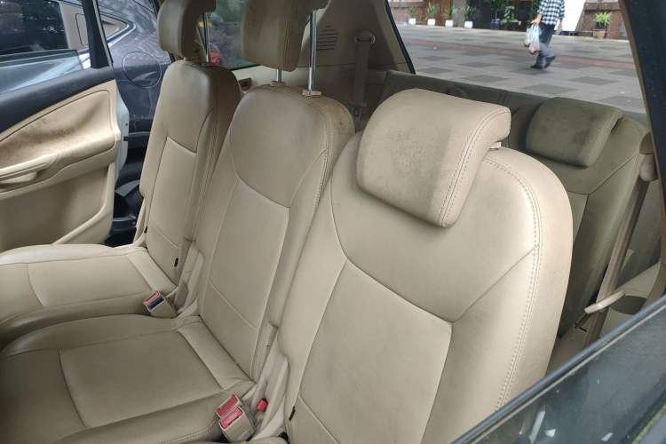Used Ford S-MAX 2008 2.3L 7-Seater Luxury Version Left Rear Seat