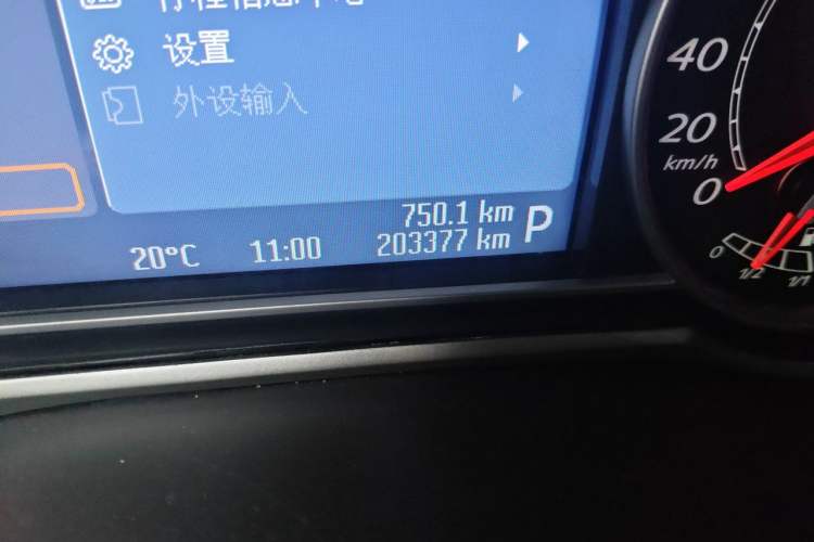 Used Ford S-MAX 2008 2.3L 7-Seater Flagship Navigation Version Odometer Close Up
