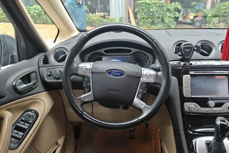 Used Ford S-MAX 2008 2.3L 7-Seater Flagship Navigation Version Steering Wheel