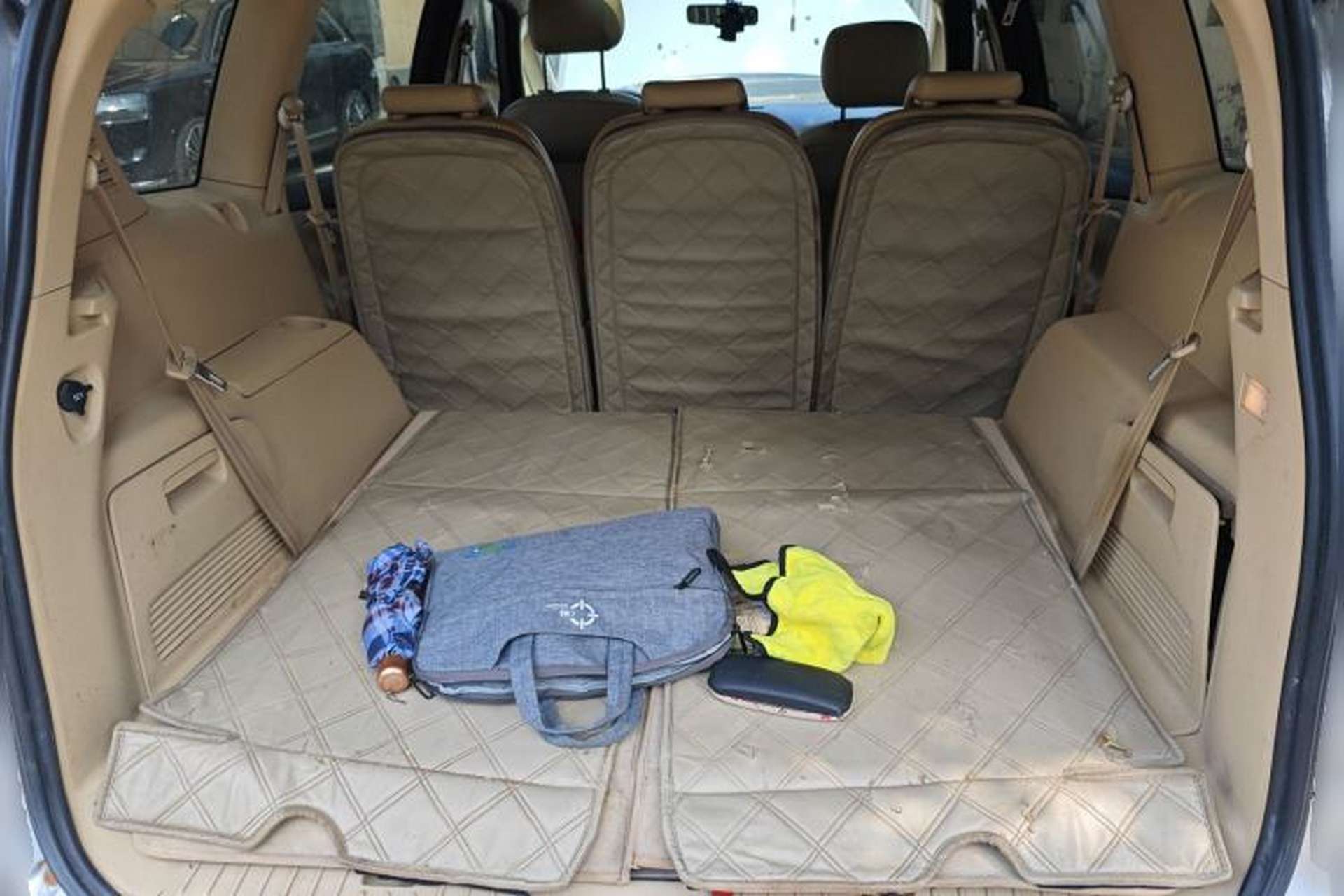 Used Ford S-MAX 2008 2.3L 7-Seater Luxury Version Trunk