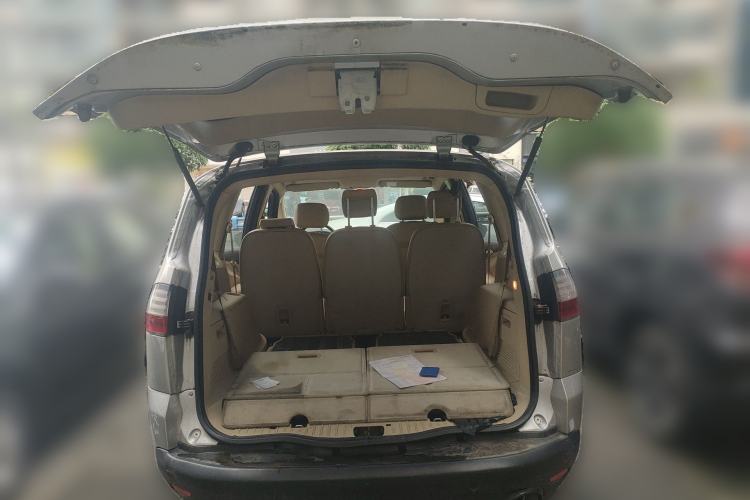 Used Ford S-MAX 2008 2.3L 7-Seater Luxury Version Trunk