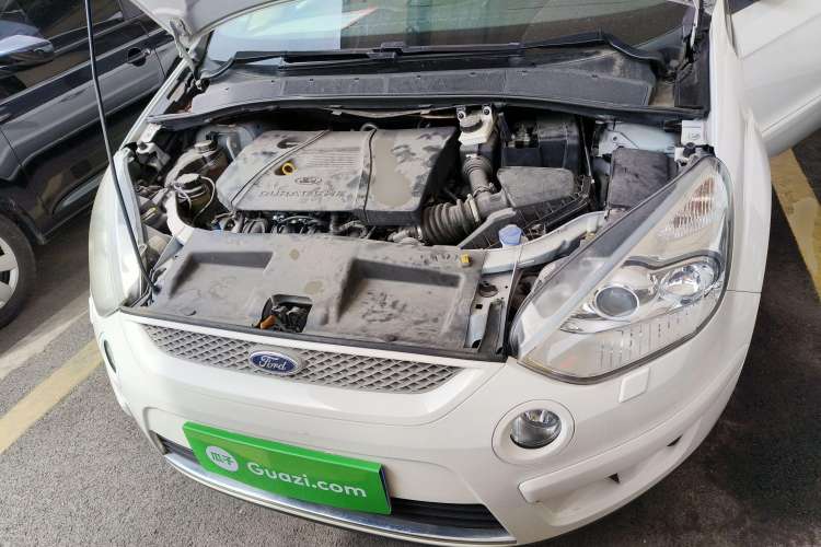 Used Ford S-MAX 2008 2.3L 7-Seater Luxury Version Engine Bay