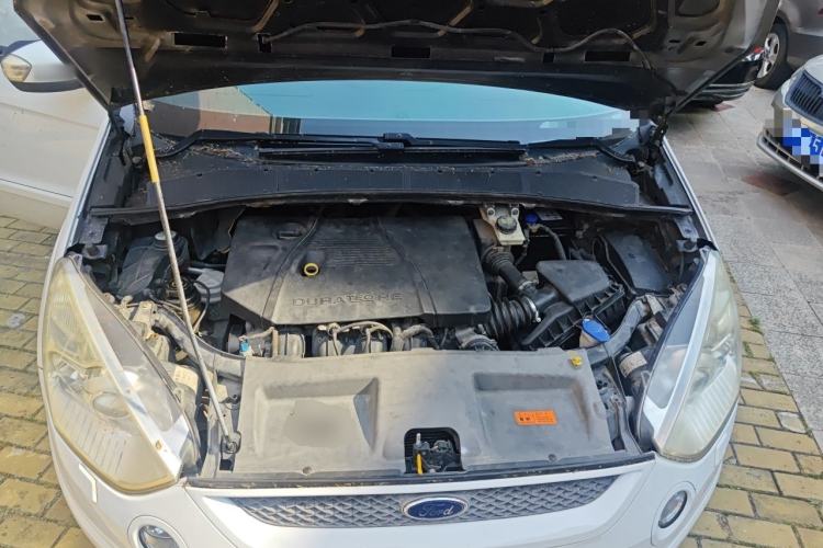 Used Ford S-MAX 2008 2.3L 7-Seater Luxury Version Engine Bay