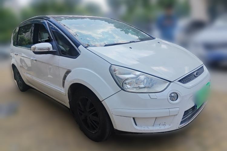 Used Ford S-MAX 2008 2.3L 7-Seater Luxury Version Front Right 45 Deg