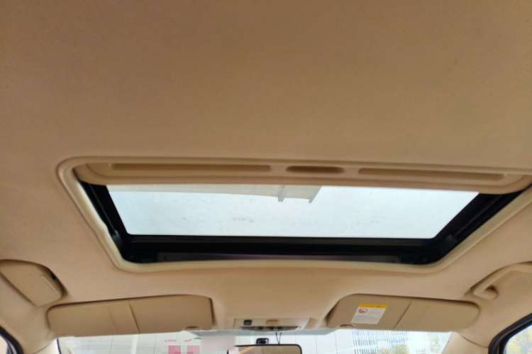 Used Ford S-MAX 2008 2.3L 7-Seater Luxury Version Headliner