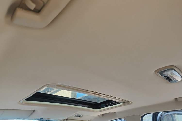 Used Ford S-MAX 2008 2.3L 7-Seater Luxury Version Headliner