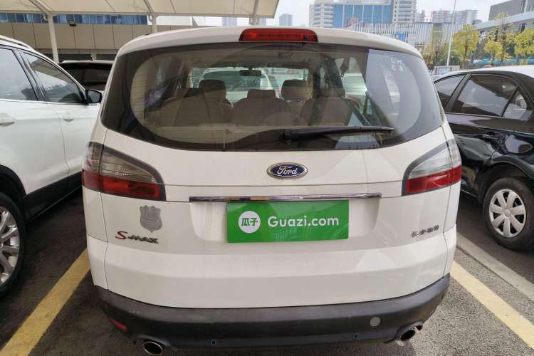 Used Ford S-MAX 2008 2.3L 7-Seater Luxury Version Rear
