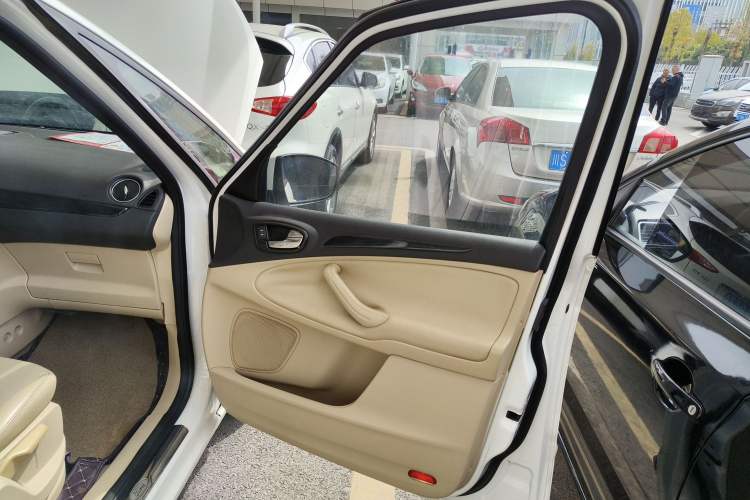 Used Ford S-MAX 2008 2.3L 7-Seater Luxury Version Right Front Door Interior