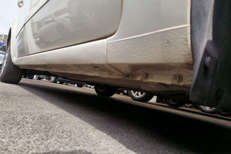 Used Ford S-MAX 2008 2.3L 7-Seater Luxury Version Right Side Sill