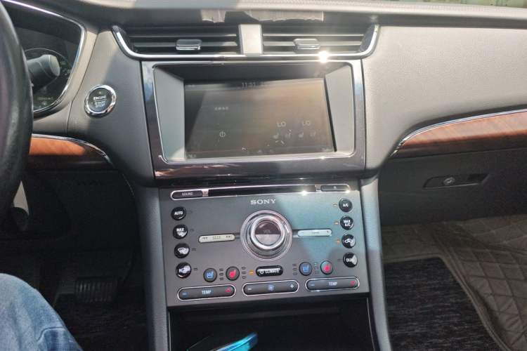 Used Ford Taurus 2015 EcoBoost 325 V6 Flagship Model Audio And AC Panel