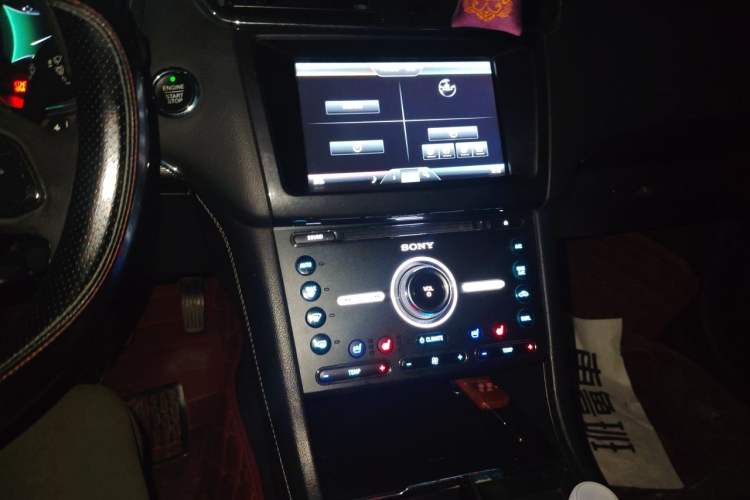 Used Ford Taurus 2015 EcoBoost 245 Luxury Model Audio And AC Panel