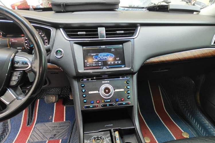 Used Ford Taurus 2015 EcoBoost 245 Ultimate Model Audio And AC Panel