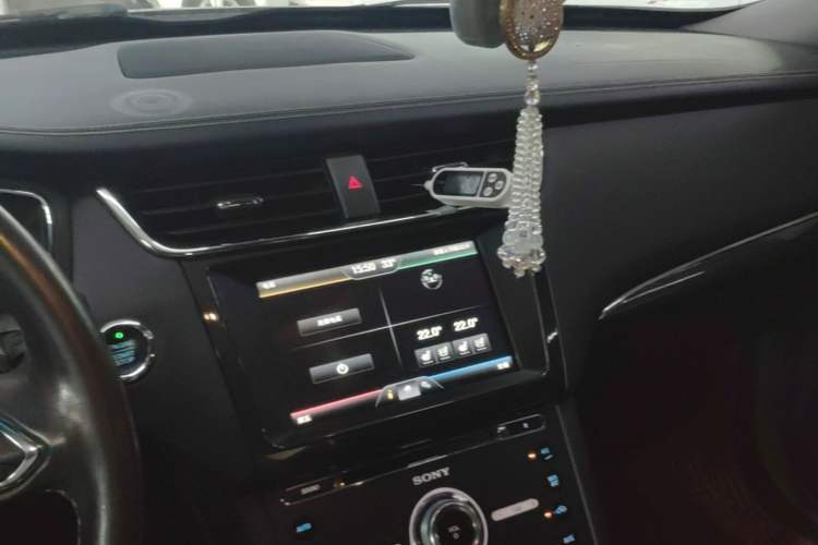 Used Ford Taurus 2015 EcoBoost 245 Luxury Model Audio And AC Panel