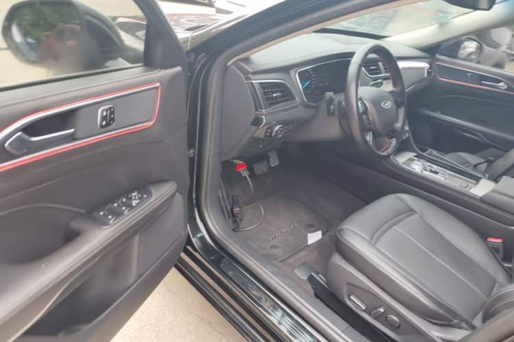 Used Ford Taurus 2015 EcoBoost 245 Fashion Edition Driver Seat