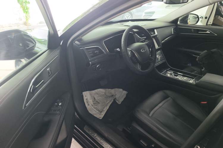 Used Ford Taurus 2015 EcoBoost 245 Luxury Model Driver Seat