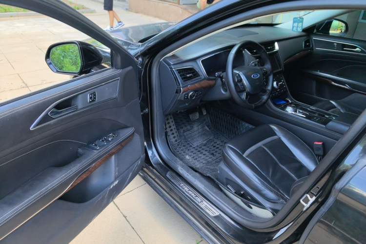 Used Ford Taurus 2015 EcoBoost 325 V6 Flagship Model Driver Seat