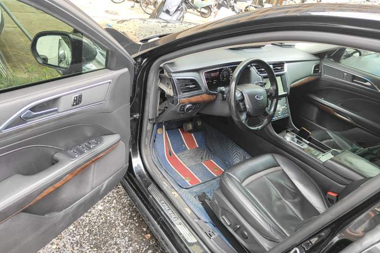 Used Ford Taurus 2015 EcoBoost 245 Ultimate Model Driver Seat