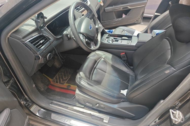 Used Ford Taurus 2015 EcoBoost 245 Fashion Edition Driver Seat