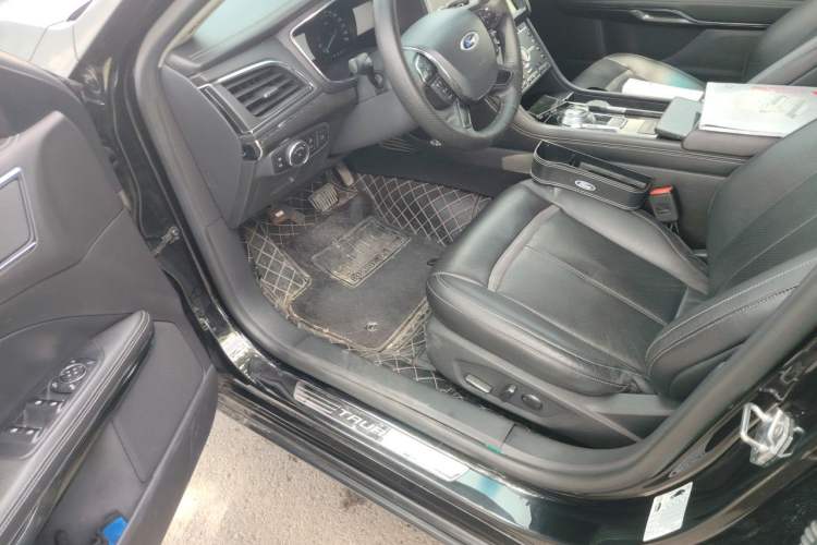 Used Ford Taurus 2015 EcoBoost 245 Luxury Model Driver Seat