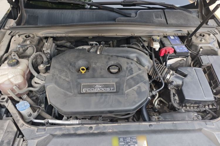 Used Ford Taurus 2015 EcoBoost 245 Luxury Model Engine Bay