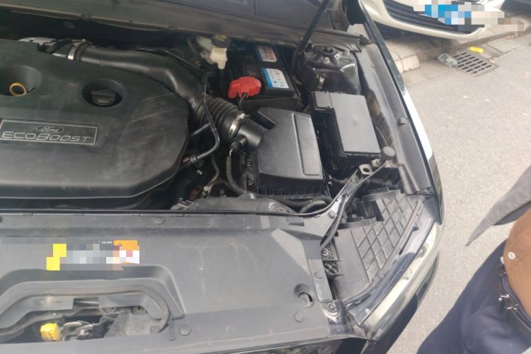 Used Ford Taurus 2015 EcoBoost 245 Fashion Edition Engine Bay Left