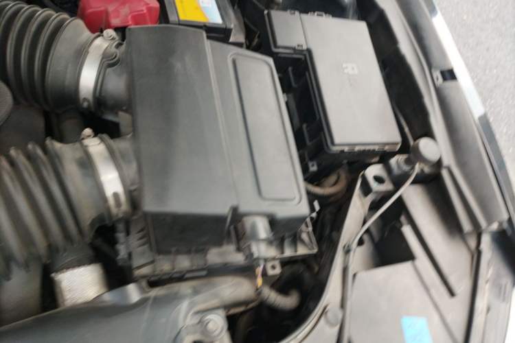 Used Ford Taurus 2015 EcoBoost 325 V6 Flagship Model Engine Bay Left
