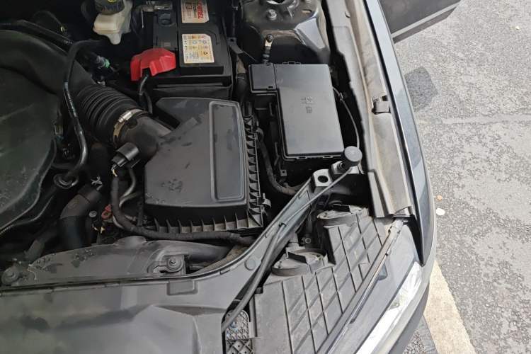 Used Ford Taurus 2015 EcoBoost 245 Fashion Edition Engine Bay Left