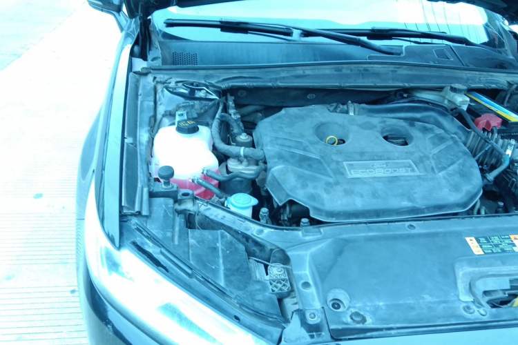 Used Ford Taurus 2015 EcoBoost 245 Fashion Edition Engine Bay Right