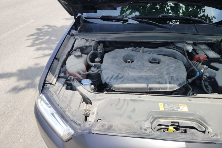 Used Ford Taurus 2015 EcoBoost 245 Luxury Model Engine Bay Right