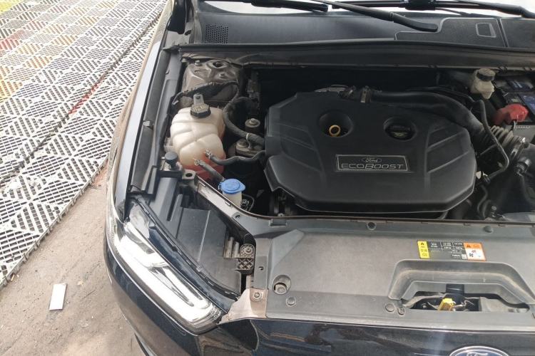 Used Ford Taurus 2015 EcoBoost 245 Luxury Model Engine Bay Right