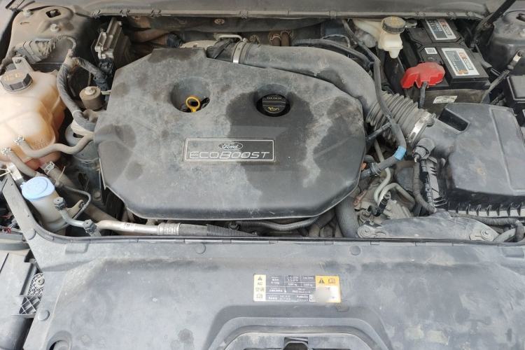 Used Ford Taurus 2015 EcoBoost 245 Fashion Edition Engine Bay