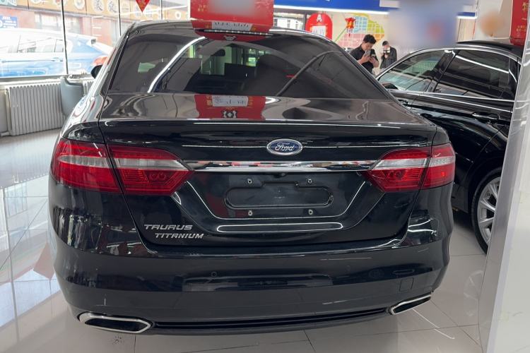 Used Ford Taurus 2015 EcoBoost 325 V6 Flagship Model Exterior 4