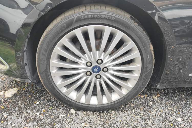 Used Ford Taurus 2015 EcoBoost 245 Ultimate Model Exterior 4