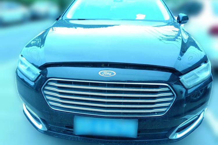 Used Ford Taurus 2015 EcoBoost 245 Fashion Edition Front