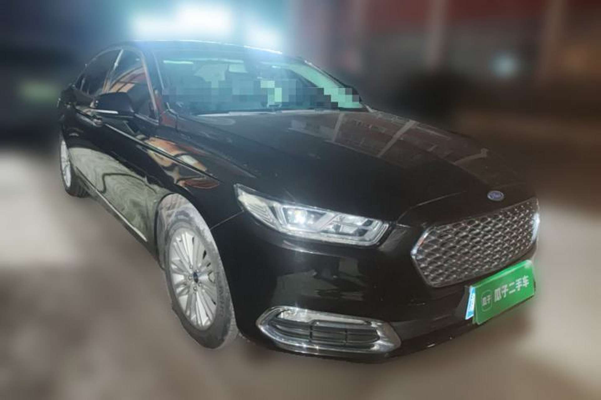 Used Ford Taurus 2015 EcoBoost 245 Fashion Edition Front Right 45 Deg