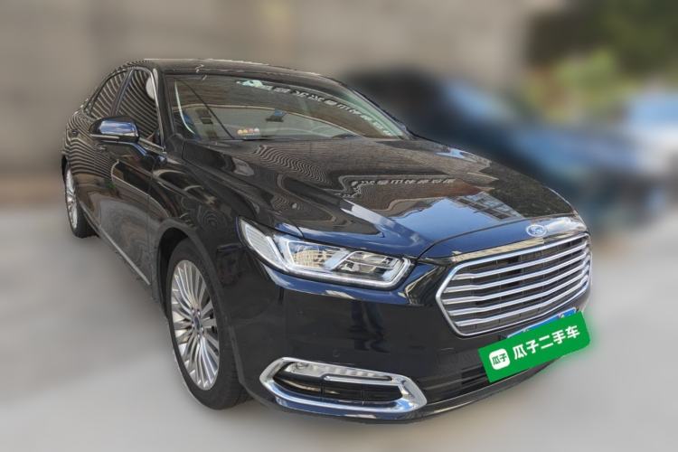Used Ford Taurus 2015 EcoBoost 245 Ultimate Model Front Right 45 Deg