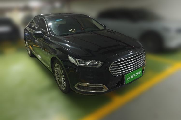 Used Ford Taurus 2015 EcoBoost 245 Ultimate Model Front Right 45 Deg