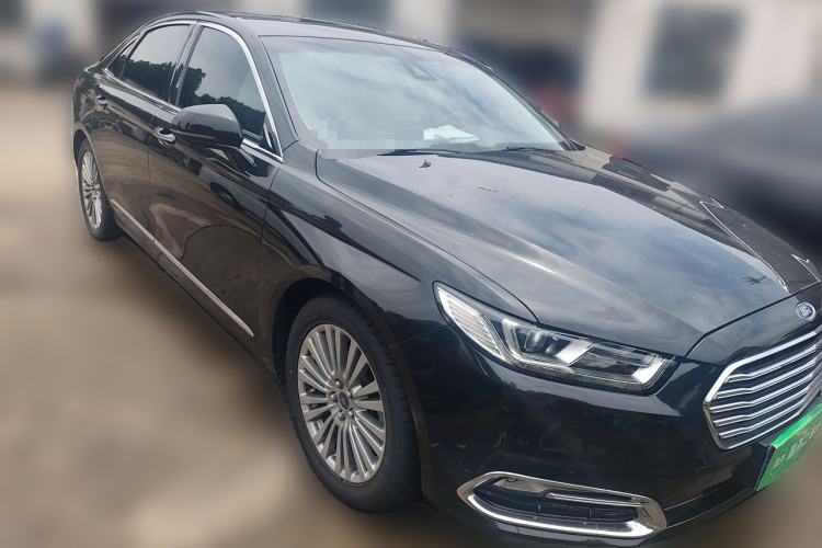 Used Ford Taurus 2015 EcoBoost 245 Luxury Model Front Right 45 Deg
