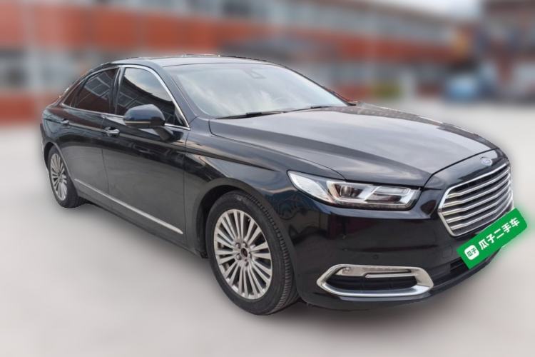 Used Ford Taurus 2015 EcoBoost 245 Luxury Model Front Right 45 Deg