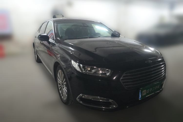 Used Ford Taurus 2015 EcoBoost 245 Luxury Model Front Right 45 Deg
