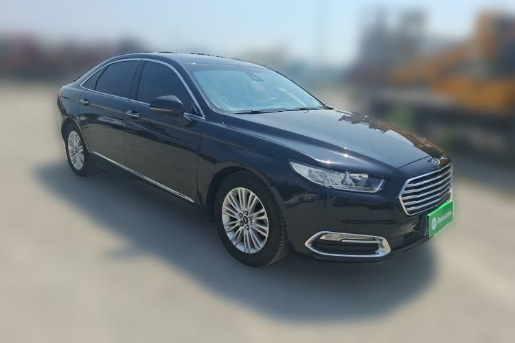 Used Ford Taurus 2015 EcoBoost 245 Fashion Edition Front Right 45 Deg