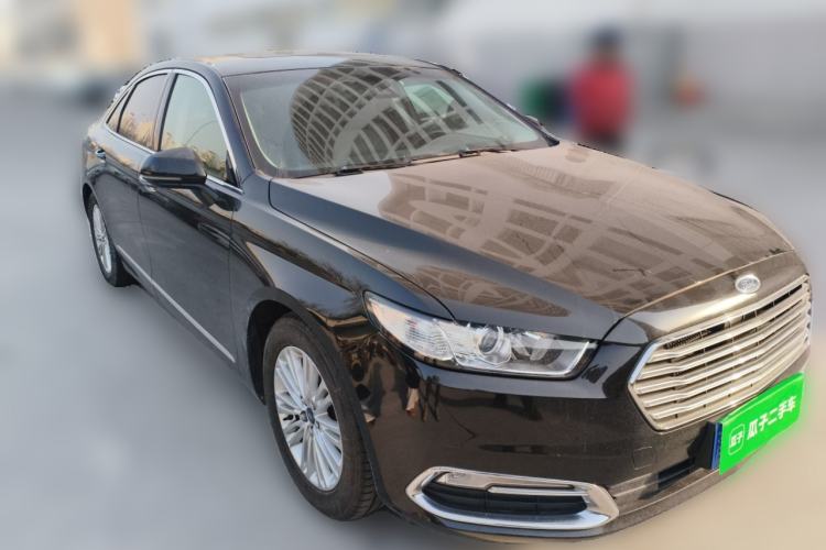 Used Ford Taurus 2015 EcoBoost 245 Fashion Edition Front Right 45 Deg