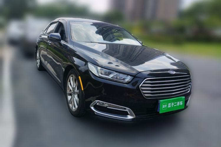 Used Ford Taurus 2015 EcoBoost 325 V6 Flagship Model Front Right 45 Deg