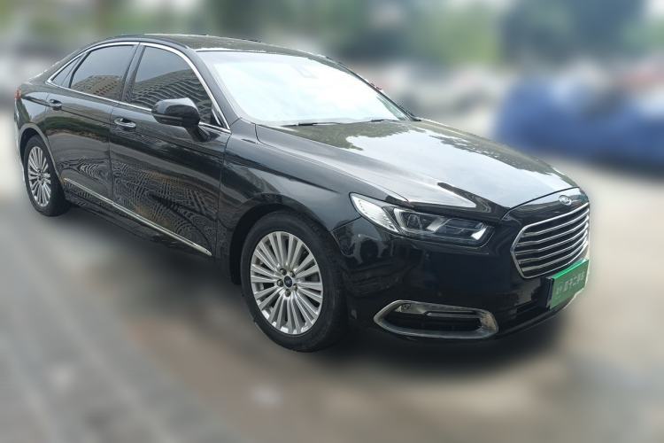 Used Ford Taurus 2015 EcoBoost 245 Luxury Model Front Right 45 Deg