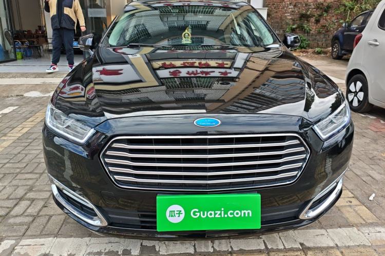 Used Ford Taurus 2015 EcoBoost 245 Fashion Edition Front