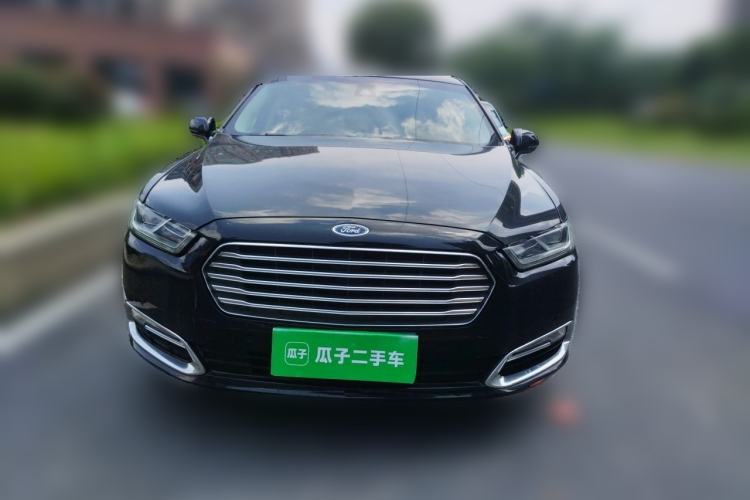 Used Ford Taurus 2015 EcoBoost 325 V6 Flagship Model Front